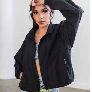 SAVVI ‘Jackie’ Logo Jacket NWT Cropped Athletic jacket size Small Women